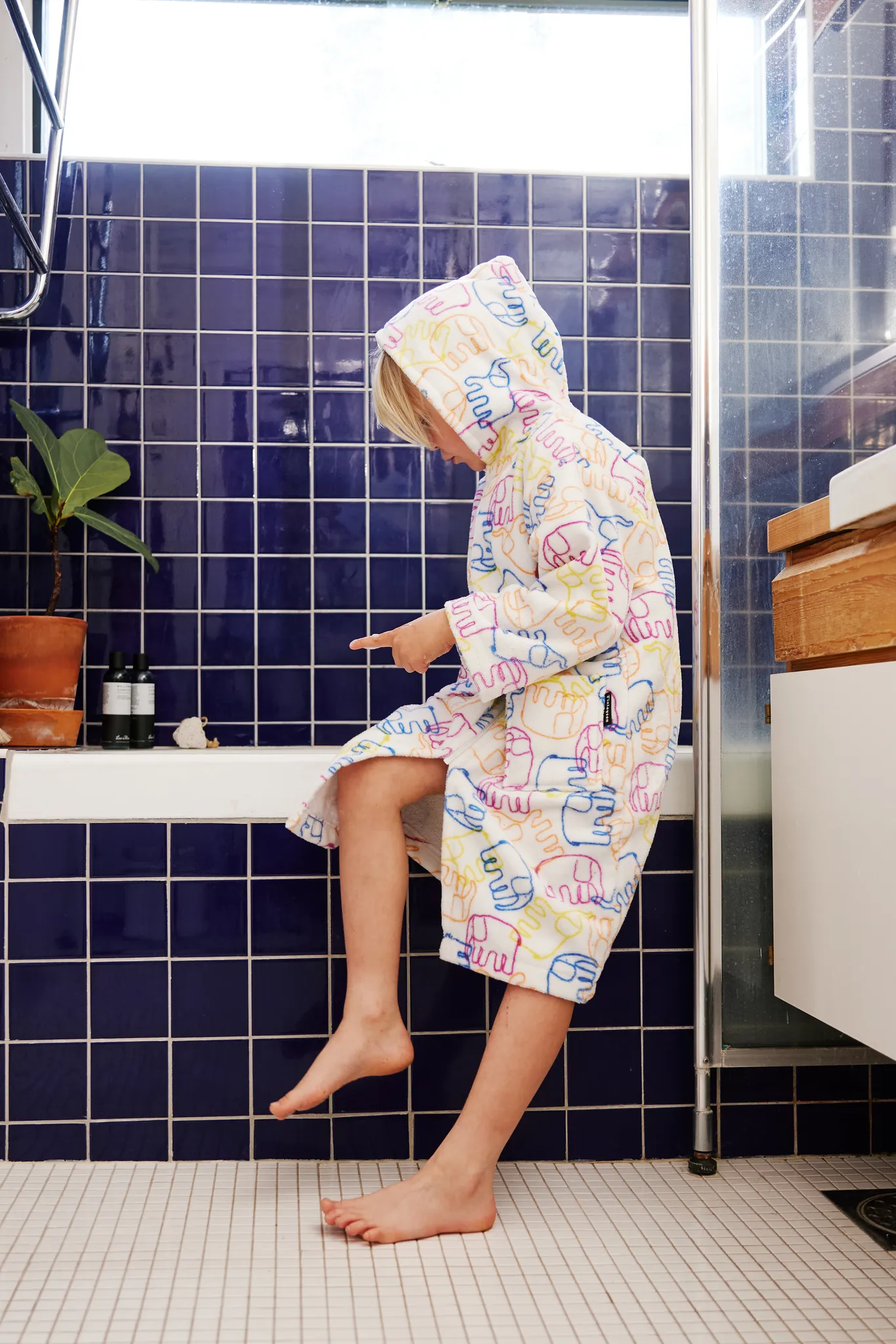 Elefantti villi Children's bathrobe
